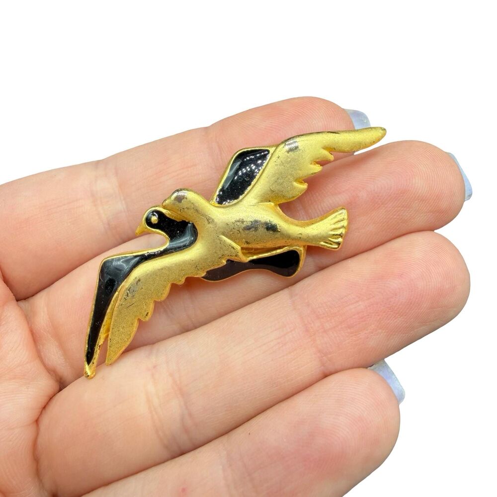 Vintage Jewelry Black and Gold Pair of Birds Brooch Bird pin